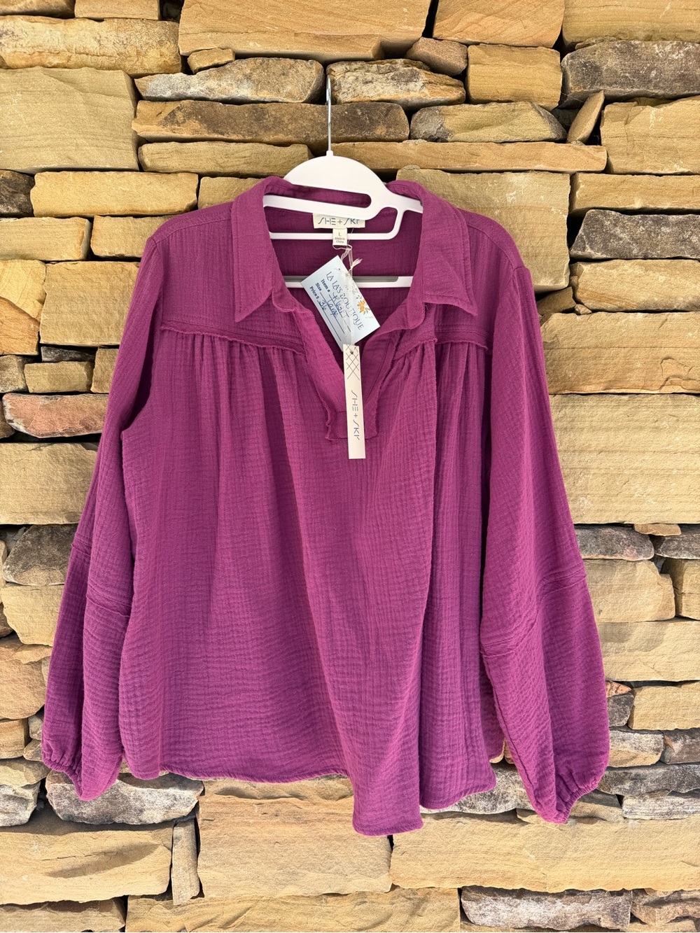 She + Sky Magenta Gauze Buttonless Blouse
